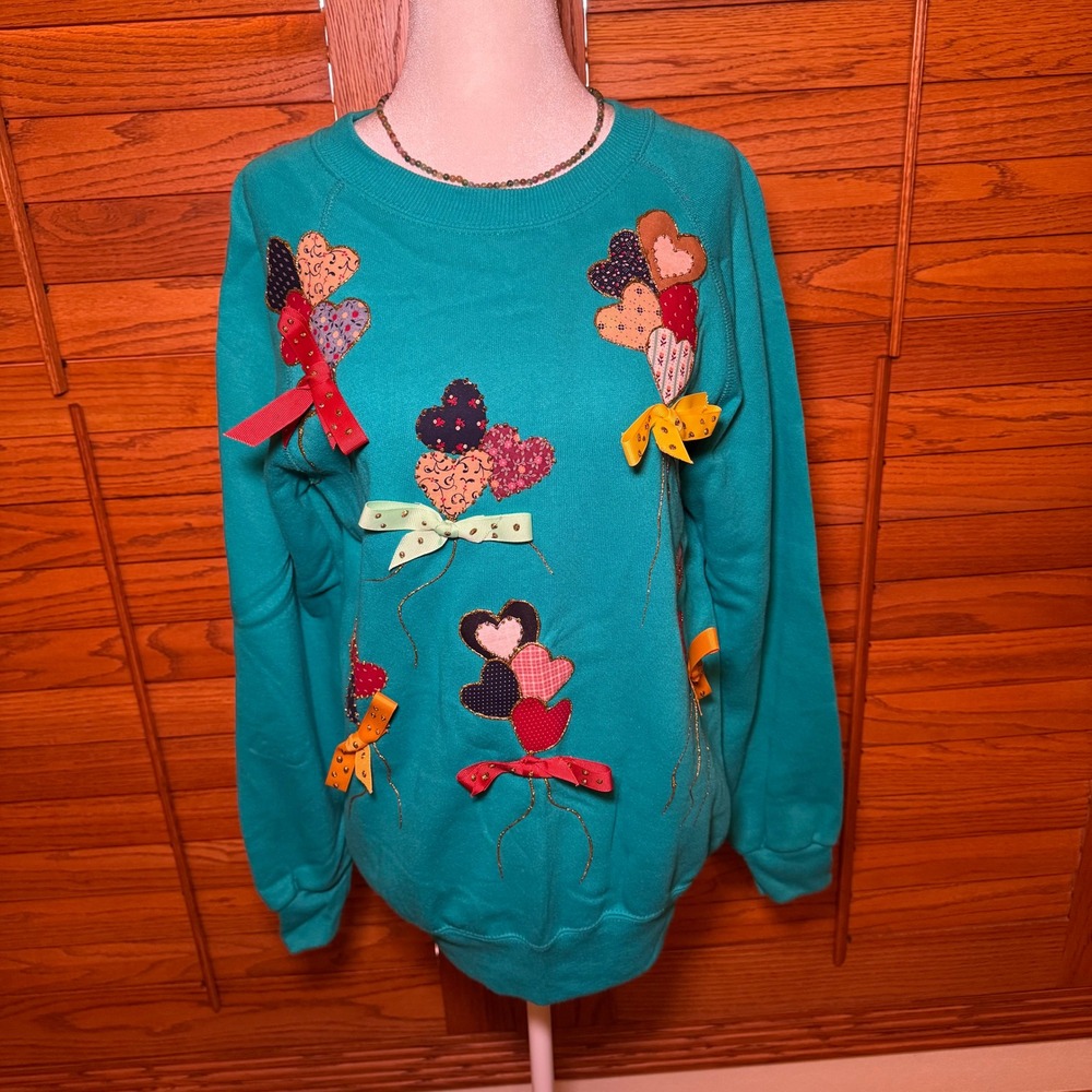 Vintage Bassett-Walker Teal Heart Balloon Applique Sweatshirt Womens Medium USA